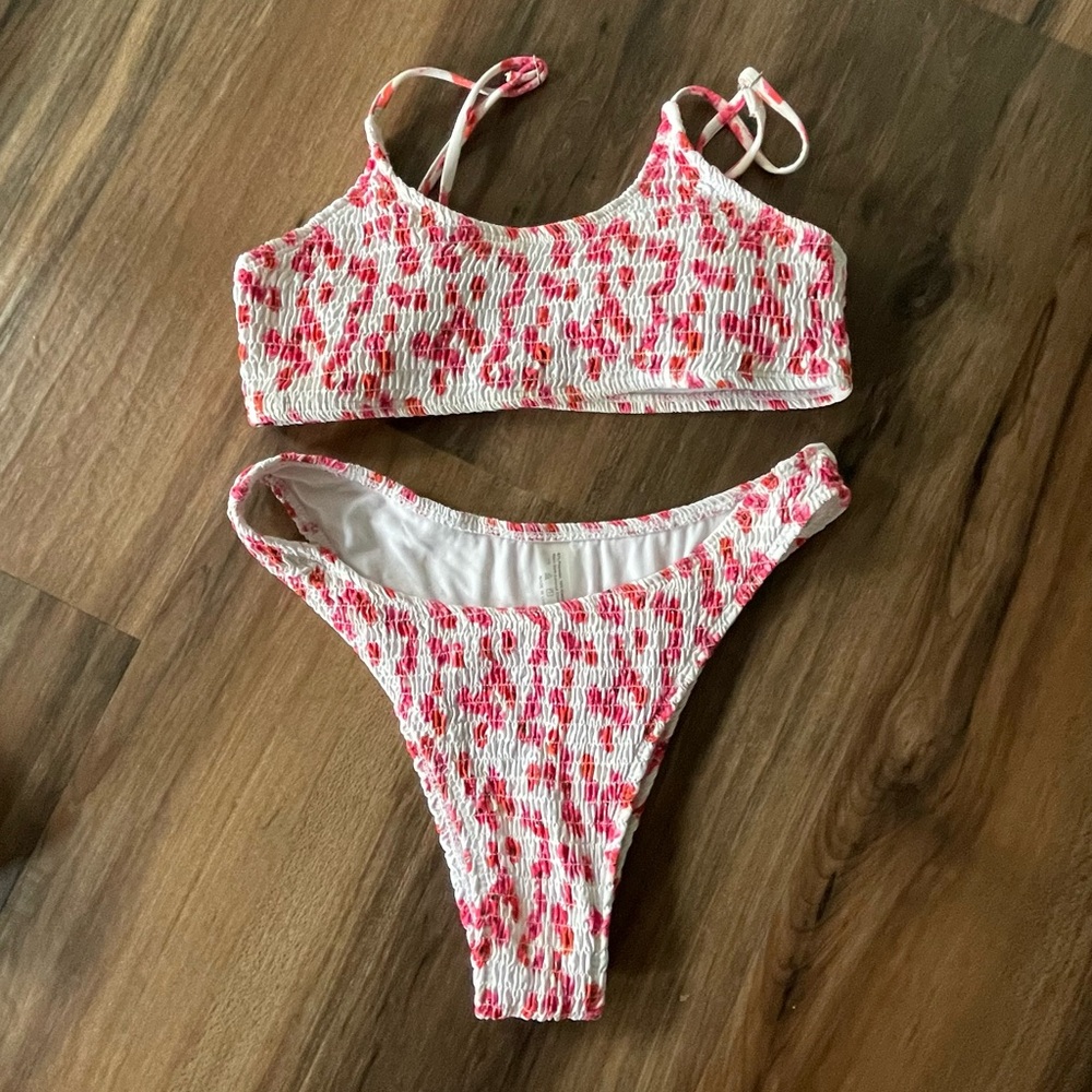 Floral Cheeky Swimwear Set in Red and White